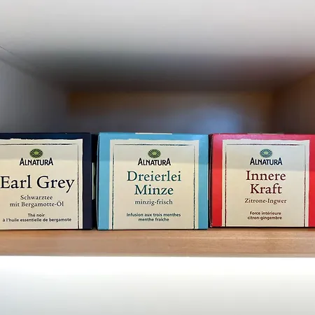 Panoramablick Mit Schwimmbad Und Sauna شقة