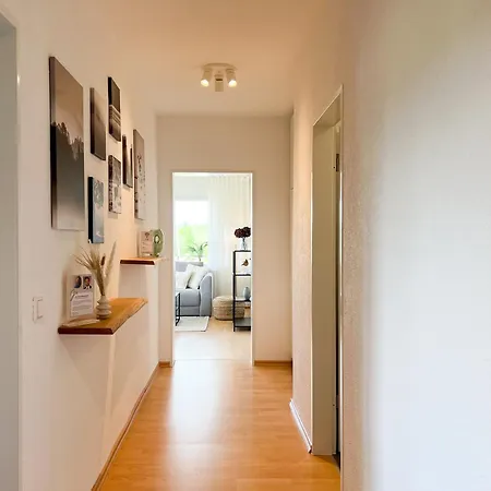 Panoramablick Mit Schwimmbad Und Sauna