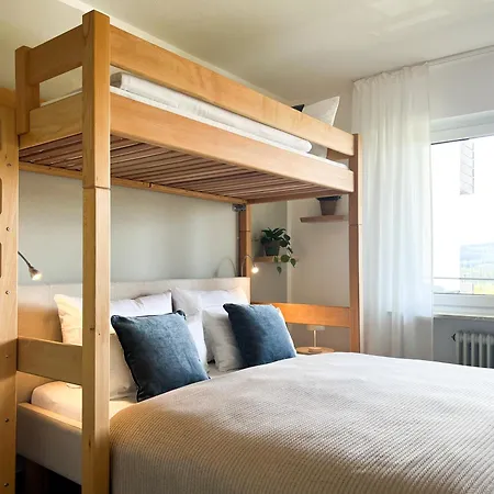 Panoramablick Mit Schwimmbad Und Sauna Apartamento