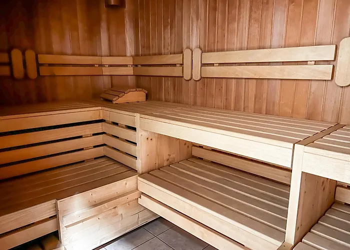 Panoramablick Mit Schwimmbad Und Sauna Apartamento *